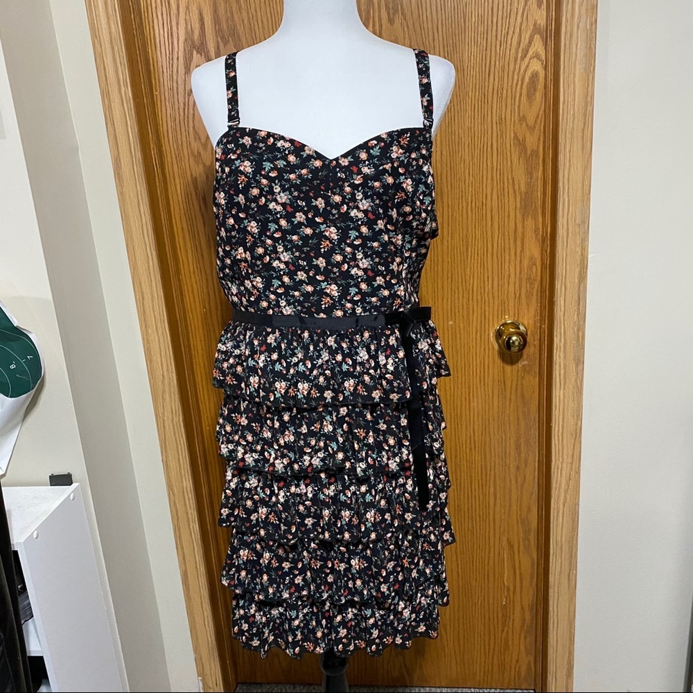 Beautiful plus size flower 3 tier dress